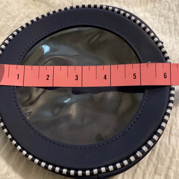 Estée Lauder 3-piece Travel Makeup, Storage, Toiletries Bag Set, Navy and White - Picture 15 of 16